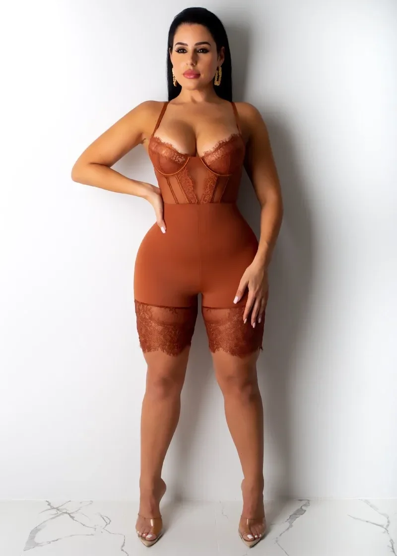 Сексуальный комбинезон GUWU с кружевными вставками, на тонких бретелях, короткий, женский, с открытыми плечами, без рукавов, элегантный, облегающий, на завязках, для вечеринок
Сексуальный комбинезон GUWU с кружевными вставками, на тонких бретелях, короткий, женский, с открытыми плечами, без рукавов, элегантный, облегающий, на завязках, для вечеринок