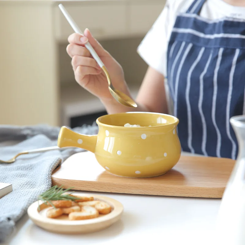 Creative Polka Dot Ceramic Handle Bowl Japanese Style Breakfast Bowl Oatmeal Bowl with Handle Yellow Rice Bowl Dining Utensils
Creative Polka Dot Ceramic Handle Bowl Japanese Style Breakfast Bowl Oatmeal Bowl with Handle Yellow Rice Bowl Dining Utensils