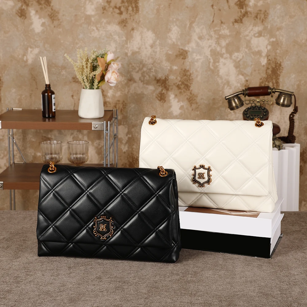 Ladies' crossbody bag, 2026 season new fashionable diamond grid high-end elegant design shoulder bag, chain underarm bag, fashio
Ladies' crossbody bag, 2026 season new fashionable diamond grid high-end elegant design shoulder bag, chain underarm bag, fashio