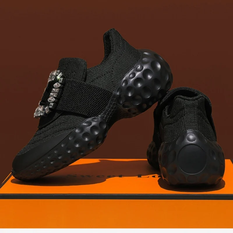 Bling Crystal Women Sneskers Fashoin Rhinestones Chunky Heel Increasing Casual Trainers Flat Heel Runway Sport Shoes Female Hot
Bling Crystal Women Sneskers Fashoin Rhinestones Chunky Heel Increasing Casual Trainers Flat Heel Runway Sport Shoes Female Hot