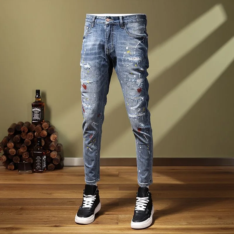 Spring and Autumn Fashion Trend Printed Perforated Straight Leg Jeans Men's Casual Slim Fit Sports Elastic High-Quality Jeans
Spring and Autumn Fashion Trend Printed Perforated Straight Leg Jeans Men's Casual Slim Fit Sports Elastic High-Quality Jeans