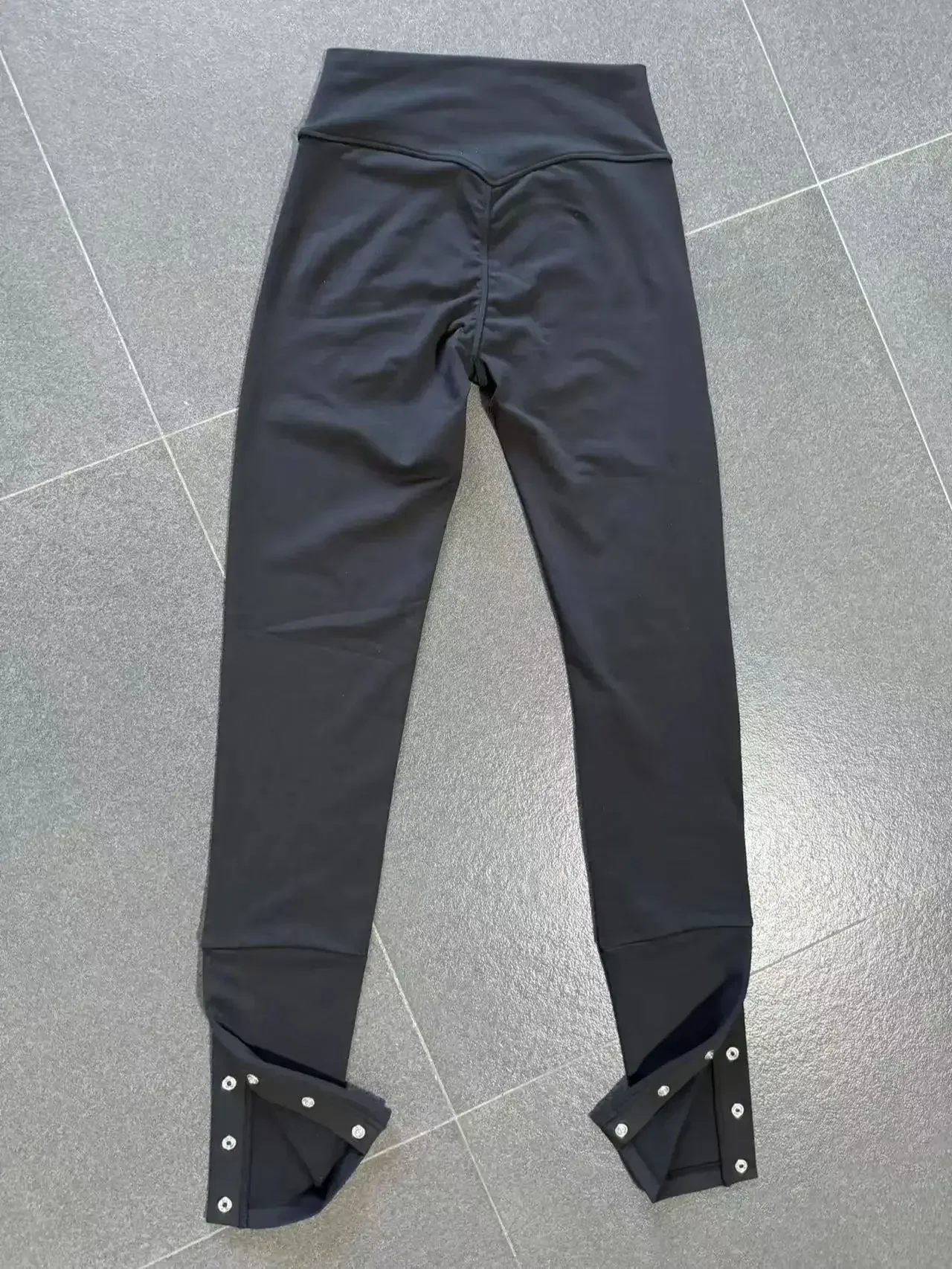 Women's Gym Wide-leg Tight-fitting Brushed Hip-lifting Yoga Bell-bottoms Dance High Waist trousers Outdoor Casual Sports Pants
Women's Gym Wide-leg Tight-fitting Brushed Hip-lifting Yoga Bell-bottoms Dance High Waist trousers Outdoor Casual Sports Pants
