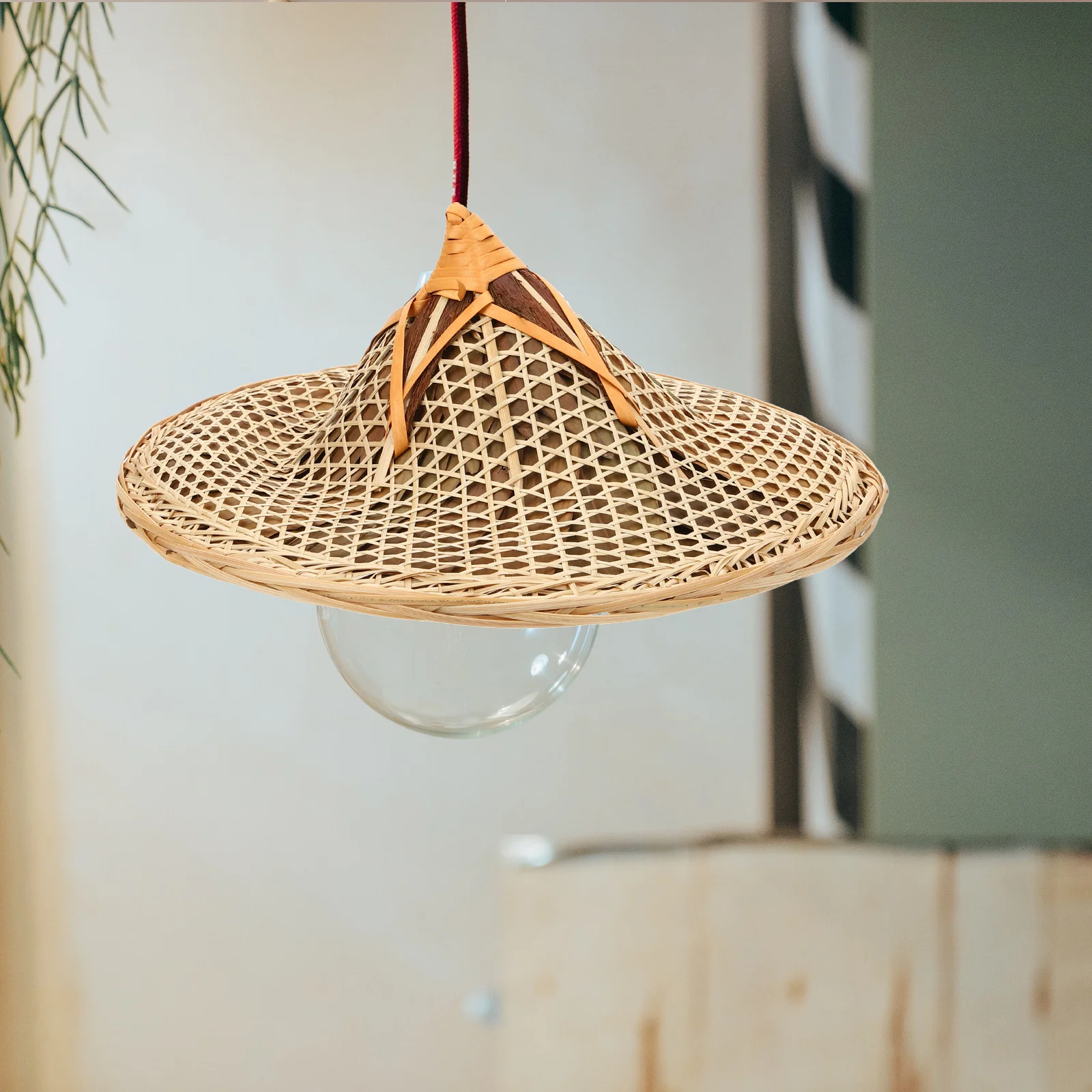 Chandelier Light Cover Bamboo Woven Lampshade Straw Hat Shade Rustic Elegant Design for Pendant Lighting Fixture Home
Chandelier Light Cover Bamboo Woven Lampshade Straw Hat Shade Rustic Elegant Design for Pendant Lighting Fixture Home