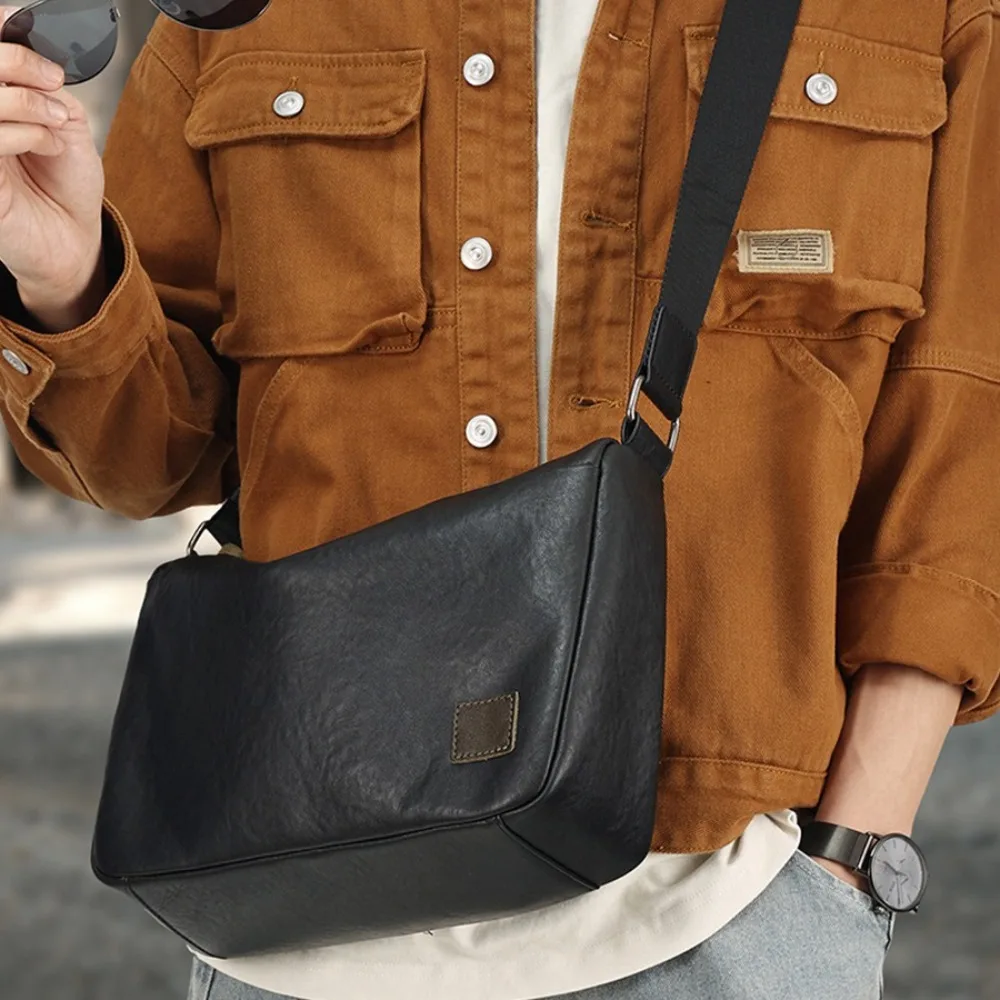 Первый слой воловьей кожи. Мужская сумка через плечо большой вместимости. Высококачественная сумка-мессенджер, мужская повседневная сумка-локомотив.
Первый слой воловьей кожи. Мужская сумка через плечо большой вместимости. Высококачественная сумка-мессенджер, мужская повседневная сумка-локомотив.