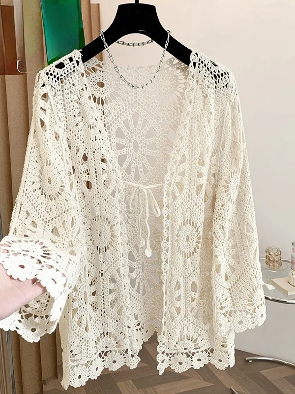 Bohemian Knitted Hollow out Cardigan Women's Spring 2026 New plus Size Overalls Outerwear Long Sleeve V-Neck Regular Fit
Bohemian Knitted Hollow out Cardigan Women's Spring 2026 New plus Size Overalls Outerwear Long Sleeve V-Neck Regular Fit