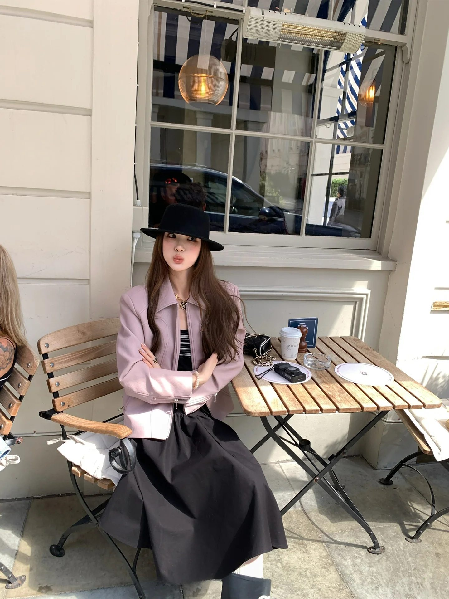 Женская осенняя повседневная куртка Aaaaxbbb из сандалового дерева в стиле ретро, модная кожаная, с воротником-стойкой, на молнии, для стройного силуэта
Женская осенняя повседневная куртка Aaaaxbbb из сандалового дерева в стиле ретро, модная кожаная, с воротником-стойкой, на молнии, для стройного силуэта