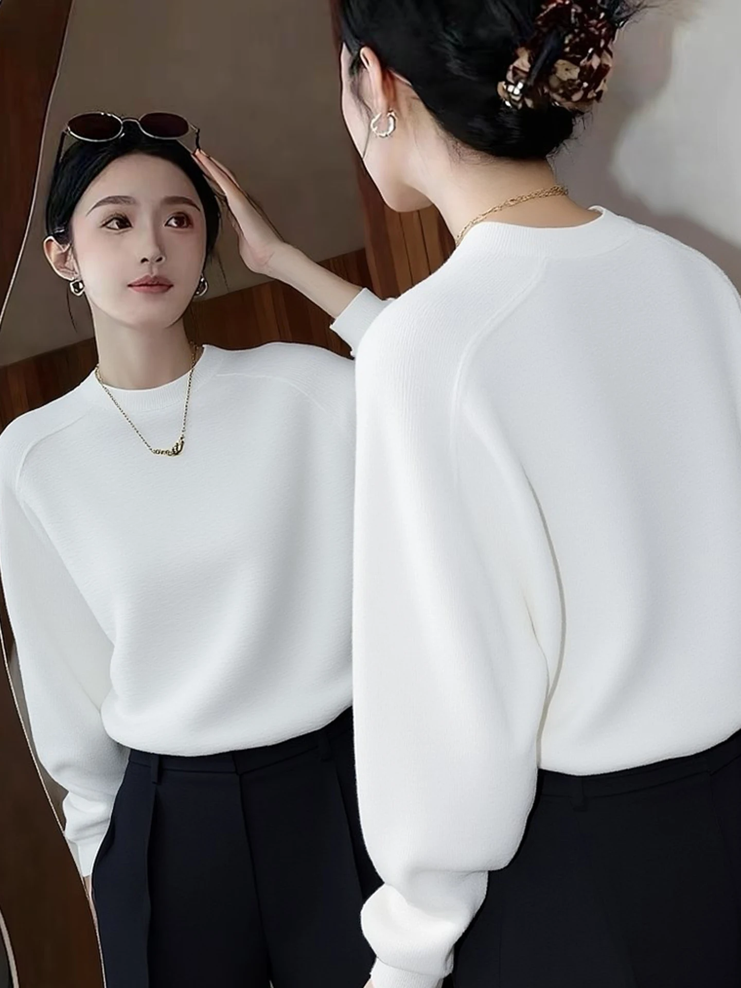 White Versatile round Neck Sweatshirt Long Sleeve Hoodie Simple Overhead Base Shirt Women's Loose Style Fashion Spring 2026
White Versatile round Neck Sweatshirt Long Sleeve Hoodie Simple Overhead Base Shirt Women's Loose Style Fashion Spring 2026