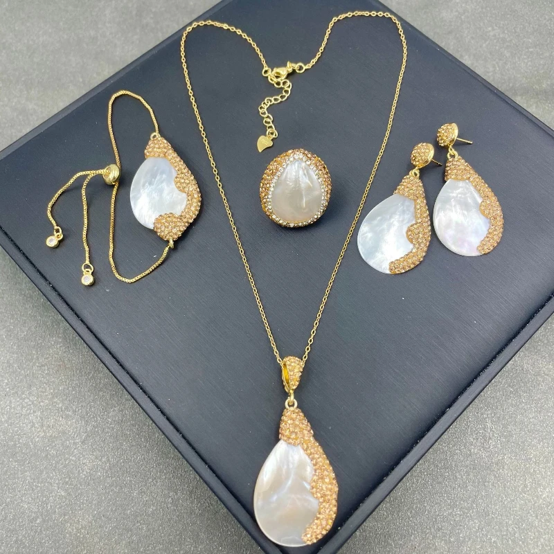 Sea Shell Energy Jewelry Set with Premium Crystals - Full Chakra Balancing Kit for Emotional Flow and Clarity
Sea Shell Energy Jewelry Set with Premium Crystals - Full Chakra Balancing Kit for Emotional Flow and Clarity