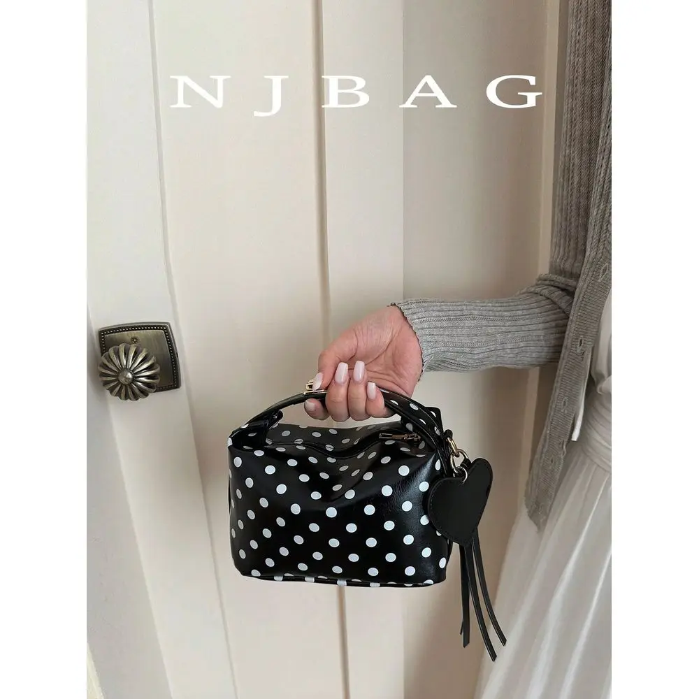 Polka Dot Pattern New Handbag, Fashion Womens Bag, Multifunctional Shoulder Crossbody Bag, Summer Beach Gift, Suitable For Girl
Polka Dot Pattern New Handbag, Fashion Womens Bag, Multifunctional Shoulder Crossbody Bag, Summer Beach Gift, Suitable For Girl