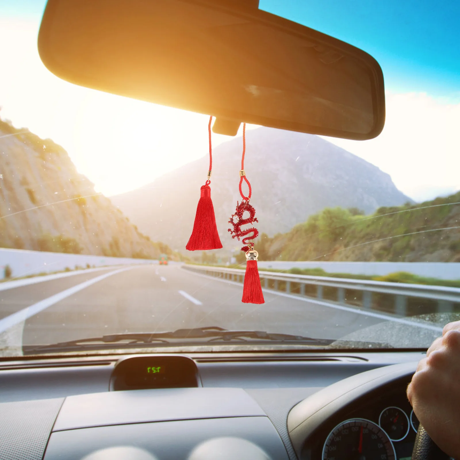 Dragon Year Car Pendant Hanging Decoration Creative Dragon Tassel Rearview Mirror Ornament Auto Interior Pendant
Dragon Year Car Pendant Hanging Decoration Creative Dragon Tassel Rearview Mirror Ornament Auto Interior Pendant