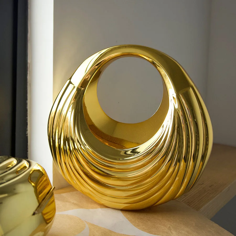 Сумка с акриловой резьбой в гонконгском стиле, асимметричная высококачественная сумка через плечо, модная, модная
Сумка с акриловой резьбой в гонконгском стиле, асимметричная высококачественная сумка через плечо, модная, модная