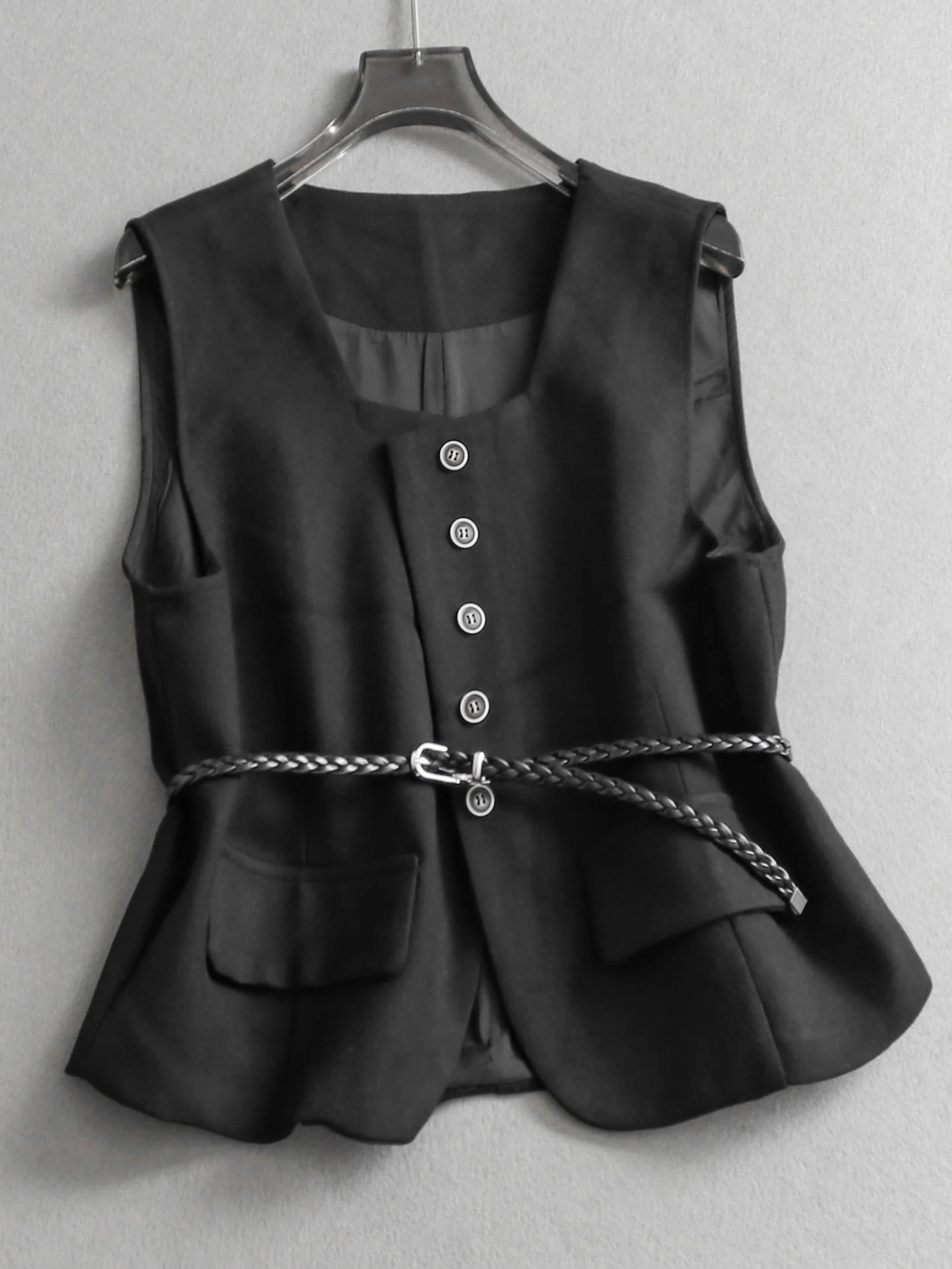 Comfortable Pure Color H-Style Women's Vest with Belt Slimming Commute Personality Layering Sleeveless Tank Top M685
Comfortable Pure Color H-Style Women's Vest with Belt Slimming Commute Personality Layering Sleeveless Tank Top M685