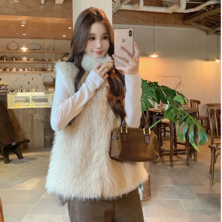 Winter Versatile Stand Collar Vest Women's Korean Sle High-End Sfron Fluffy Svel Jaet Inner Wear Casual Faion
Winter Versatile Stand Collar Vest Women's Korean Sle High-End Sfron Fluffy Svel Jaet Inner Wear Casual Faion