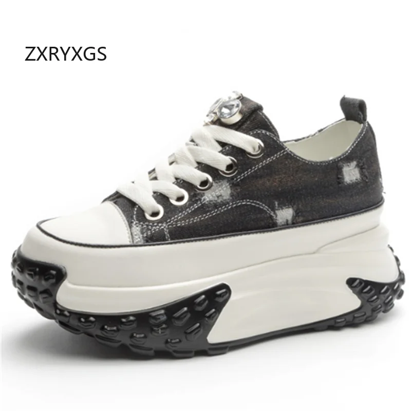 ZXRYXGS 2025 Rhinestone Genuine Leather Splicing Canvas Women Sneakers Fashion Versatile Retro Inner Height Increasing Sneakers
ZXRYXGS 2025 Rhinestone Genuine Leather Splicing Canvas Women Sneakers Fashion Versatile Retro Inner Height Increasing Sneakers