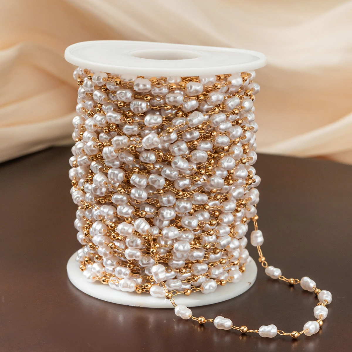 1Meter Copper Chain Imitation Pearl Beads For DIY Jewelry Making Bracelets Necklace Clothing Accessories Supplies Material Craft
1Meter Copper Chain Imitation Pearl Beads For DIY Jewelry Making Bracelets Necklace Clothing Accessories Supplies Material Craft