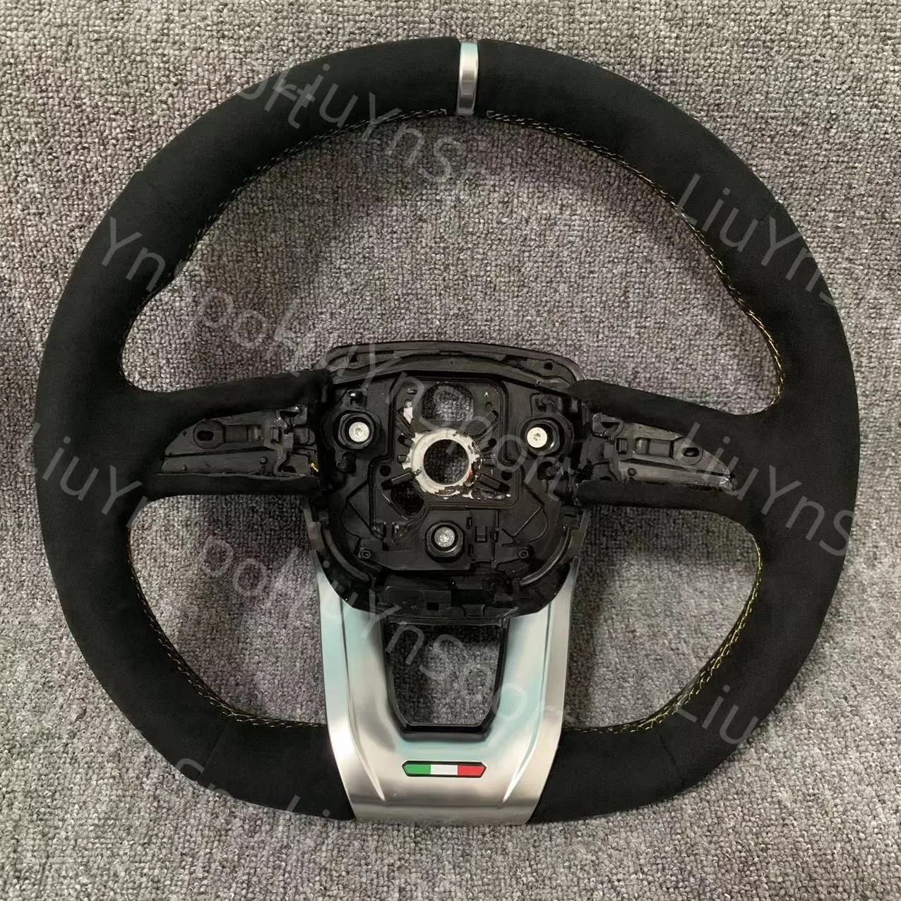 Customzied Full Black Alcantara Steering Wheel for Lamborghini URUS 2018-2025
Customzied Full Black Alcantara Steering Wheel for Lamborghini URUS 2018-2025