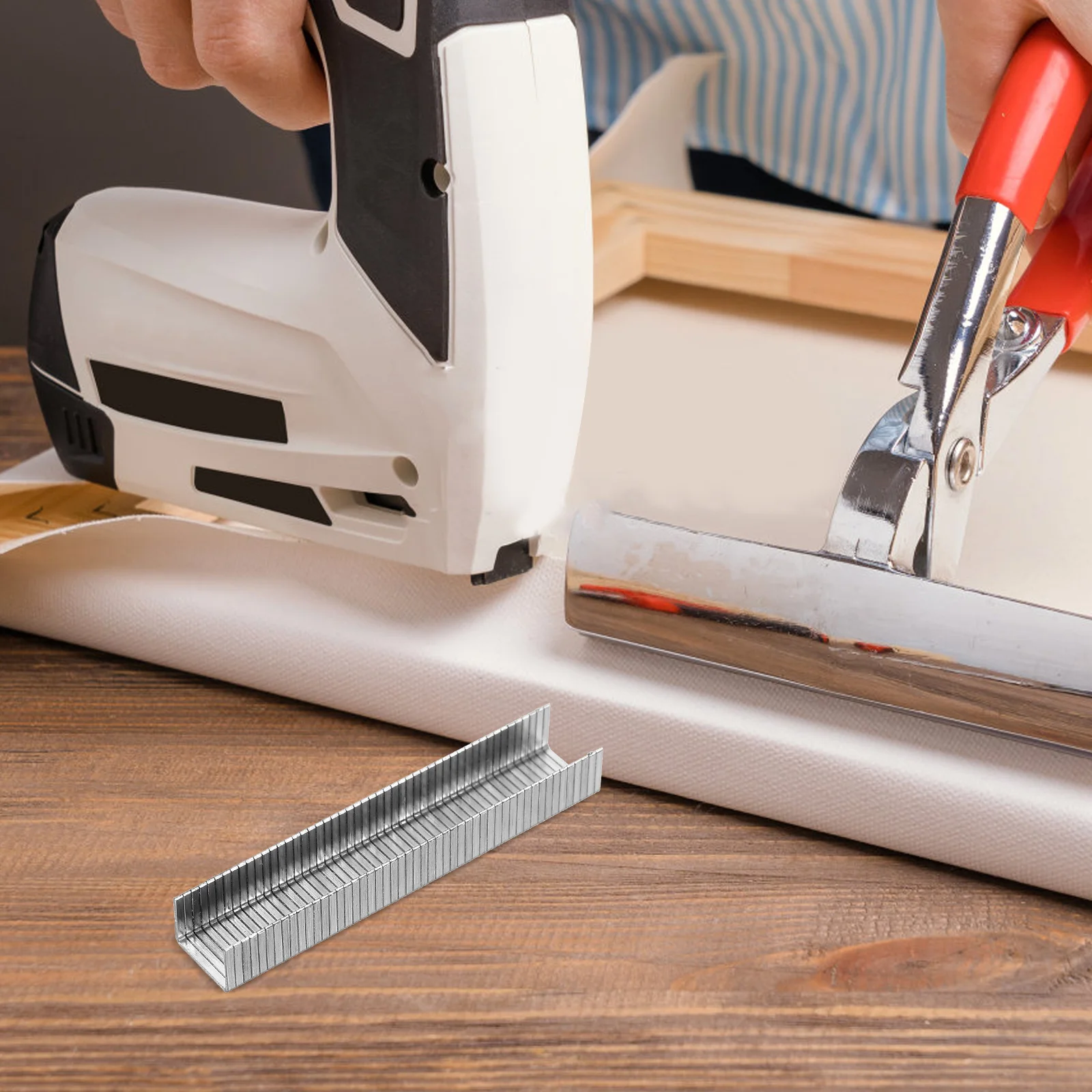 1000Pcs Metal Pneumatic Staples for Woodworking Heavy Duty Roofing Felt Fence Wiring Carbon Steel Staples Nails
1000Pcs Metal Pneumatic Staples for Woodworking Heavy Duty Roofing Felt Fence Wiring Carbon Steel Staples Nails