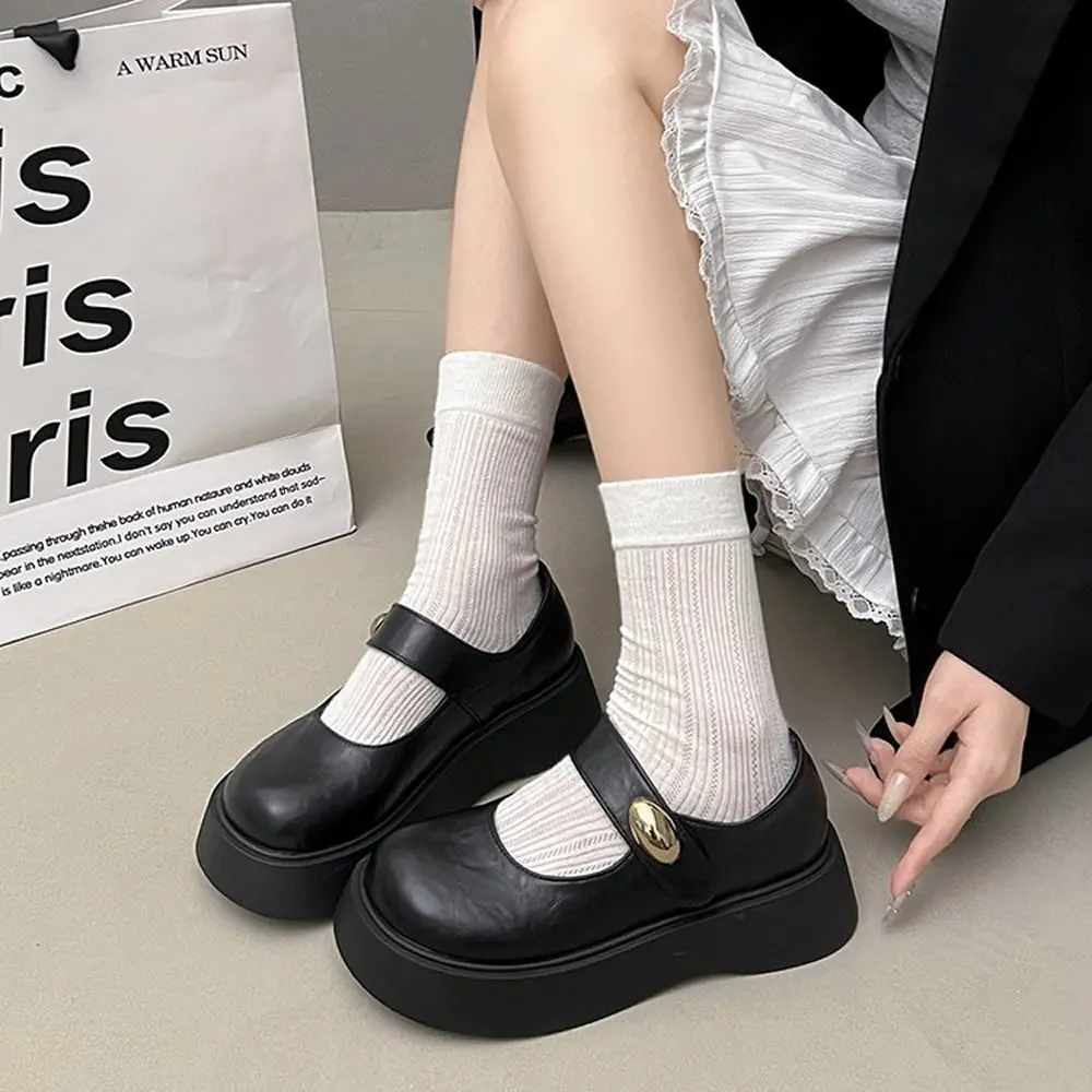 Женские туфли Мэри Джейн на платформе, удобная обувь на плоской подошве в британском стиле в стиле ретро с толстой подошвой
Женские туфли Мэри Джейн на платформе, удобная обувь на плоской подошве в британском стиле в стиле ретро с толстой подошвой