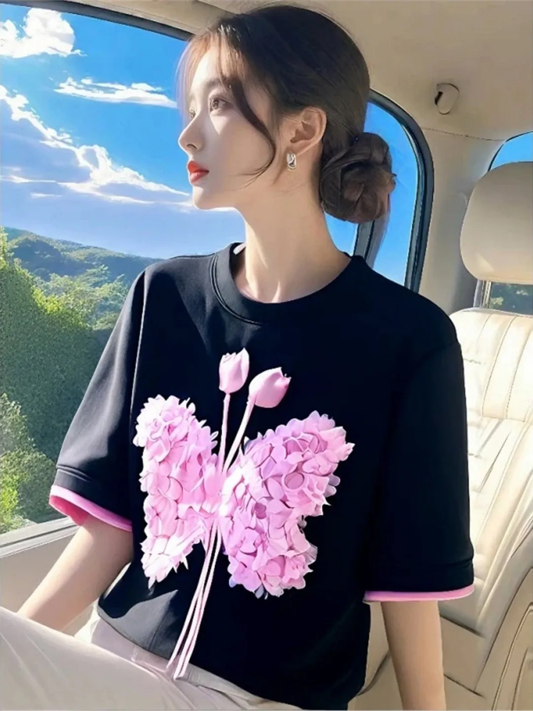 Fashionable Sporty Casual Women's Two-Piece Set Short Sleeve Long Pants Summer 2025 Stylish Ensemble for All Seasons
Fashionable Sporty Casual Women's Two-Piece Set Short Sleeve Long Pants Summer 2025 Stylish Ensemble for All Seasons