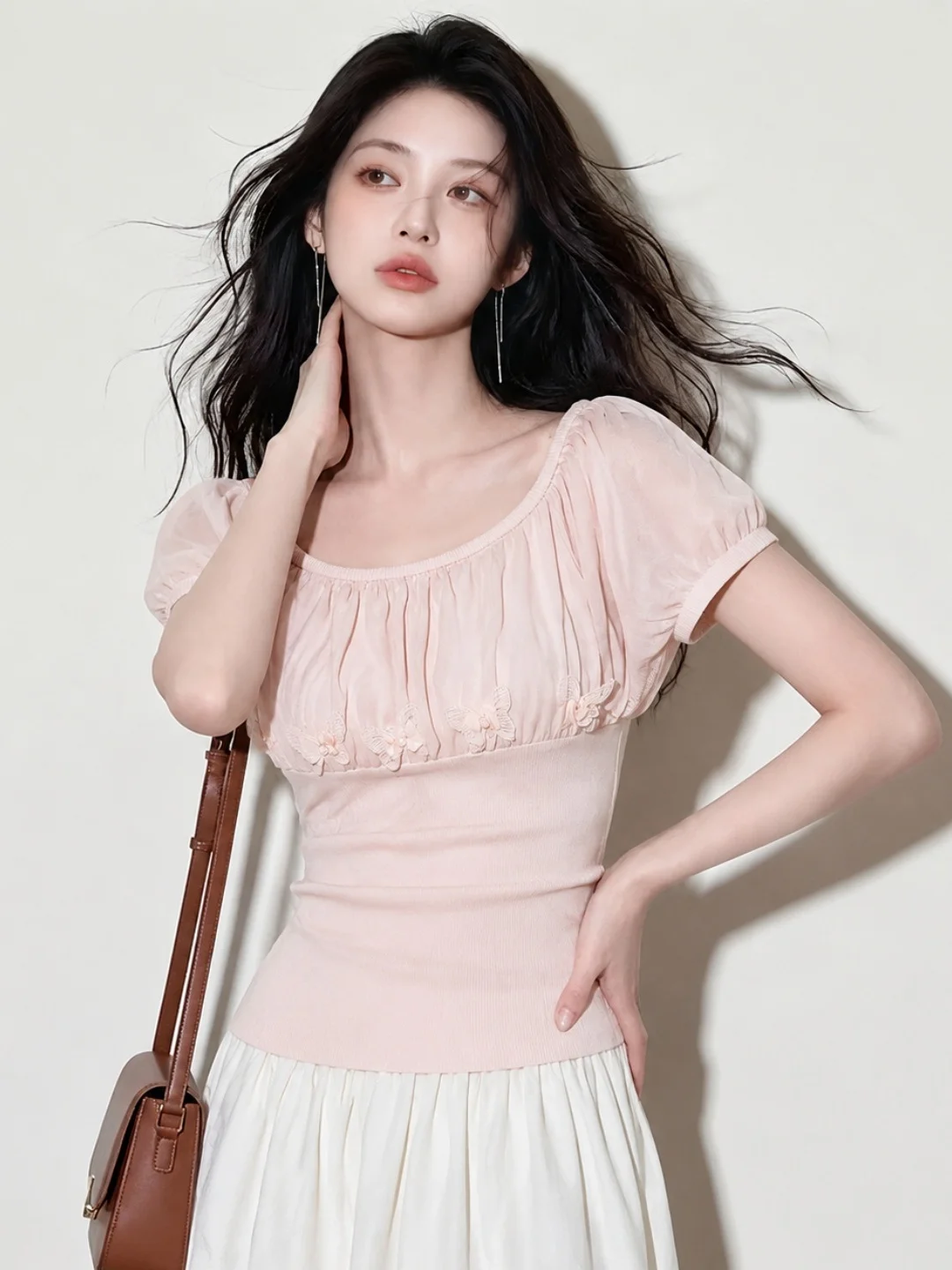 Sweet Style Slim Fit Short Sleeve Top Soft Korean Design Summer Versatile Comfortable round Neck T-Shirt Commute Silk Blend
Sweet Style Slim Fit Short Sleeve Top Soft Korean Design Summer Versatile Comfortable round Neck T-Shirt Commute Silk Blend