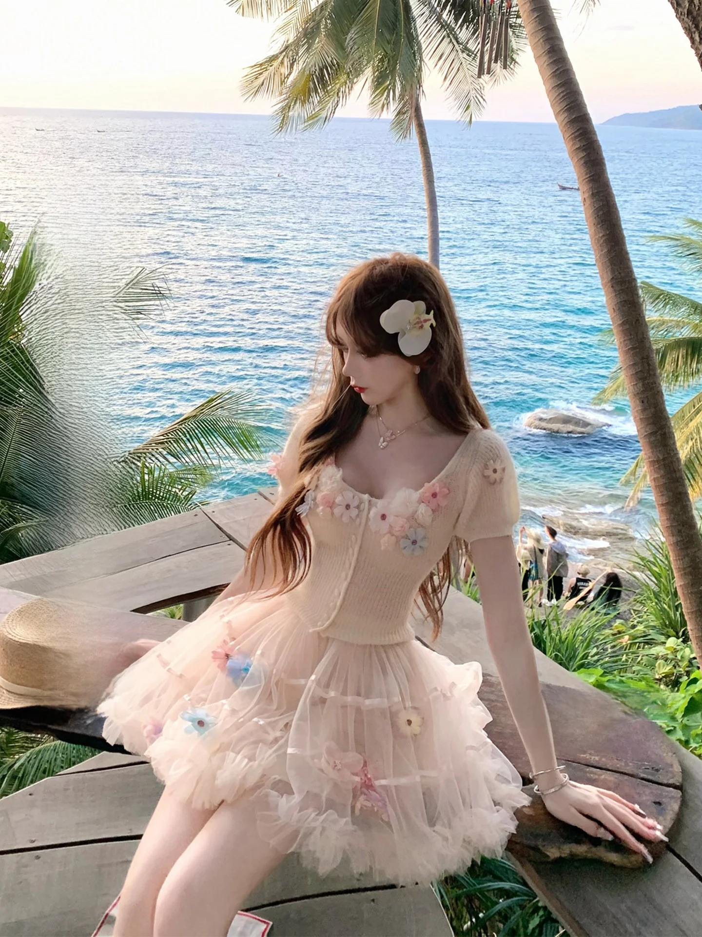 SISI JIANG Ballet Sweet Dream Pure Desire Knitted Top with Flower Puffy Skirt High Waist Bubble Sleeve Casual Princess Dress
SISI JIANG Ballet Sweet Dream Pure Desire Knitted Top with Flower Puffy Skirt High Waist Bubble Sleeve Casual Princess Dress