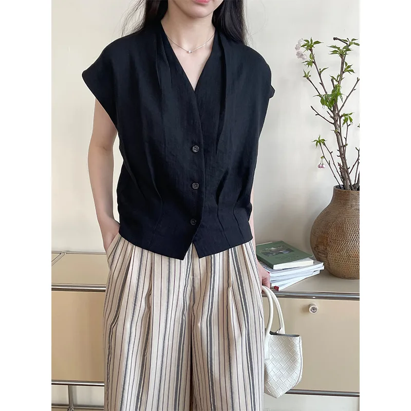 V-neck Pleated Batwing Sleeve Top For Women Sleeveless Shirt
V-neck Pleated Batwing Sleeve Top For Women Sleeveless Shirt
