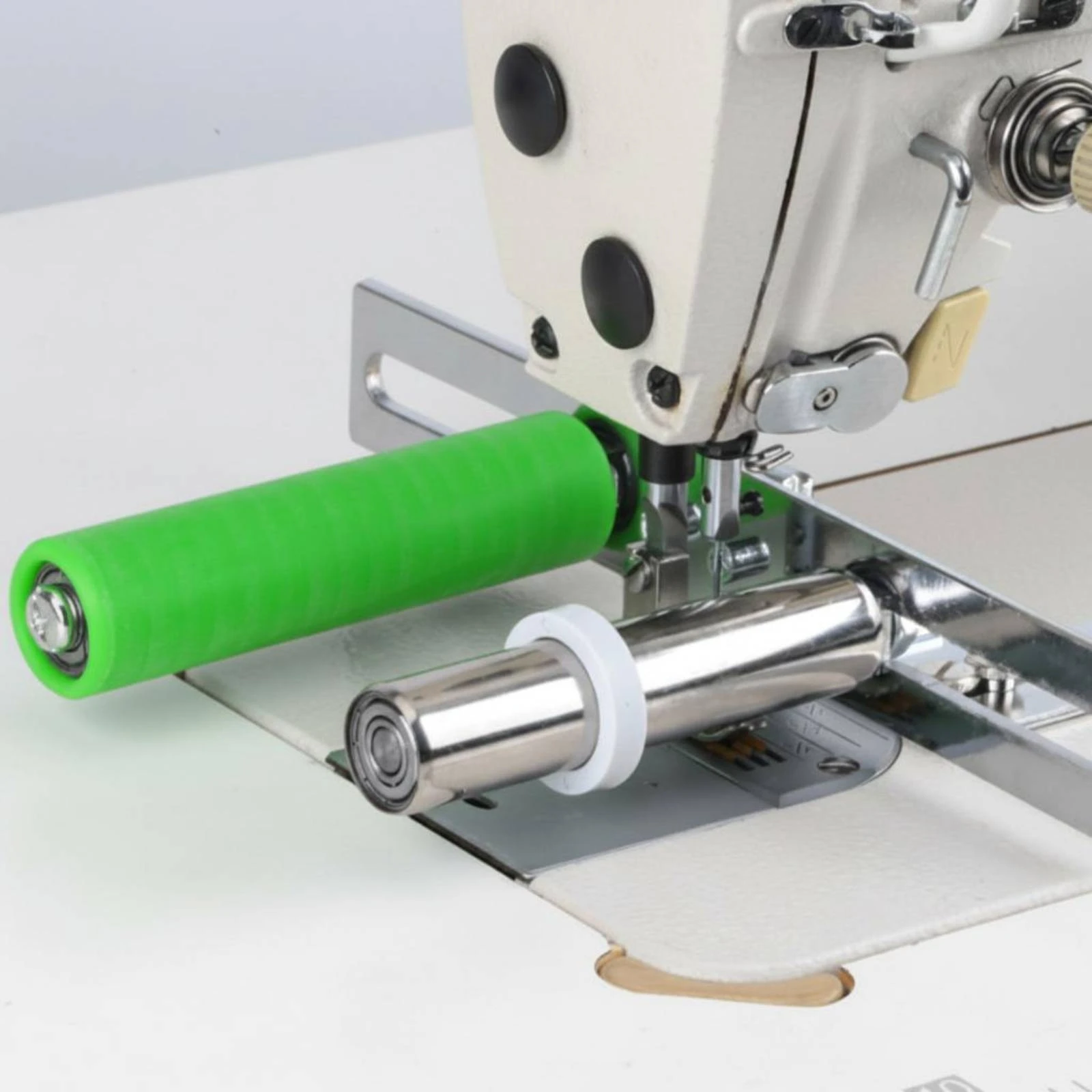 Cuff Stretcher Clamp Adjustable Size Pant Leg Stretcher Elastic Binding Attachment No Drilling Sewing Tool for Tailors
Cuff Stretcher Clamp Adjustable Size Pant Leg Stretcher Elastic Binding Attachment No Drilling Sewing Tool for Tailors