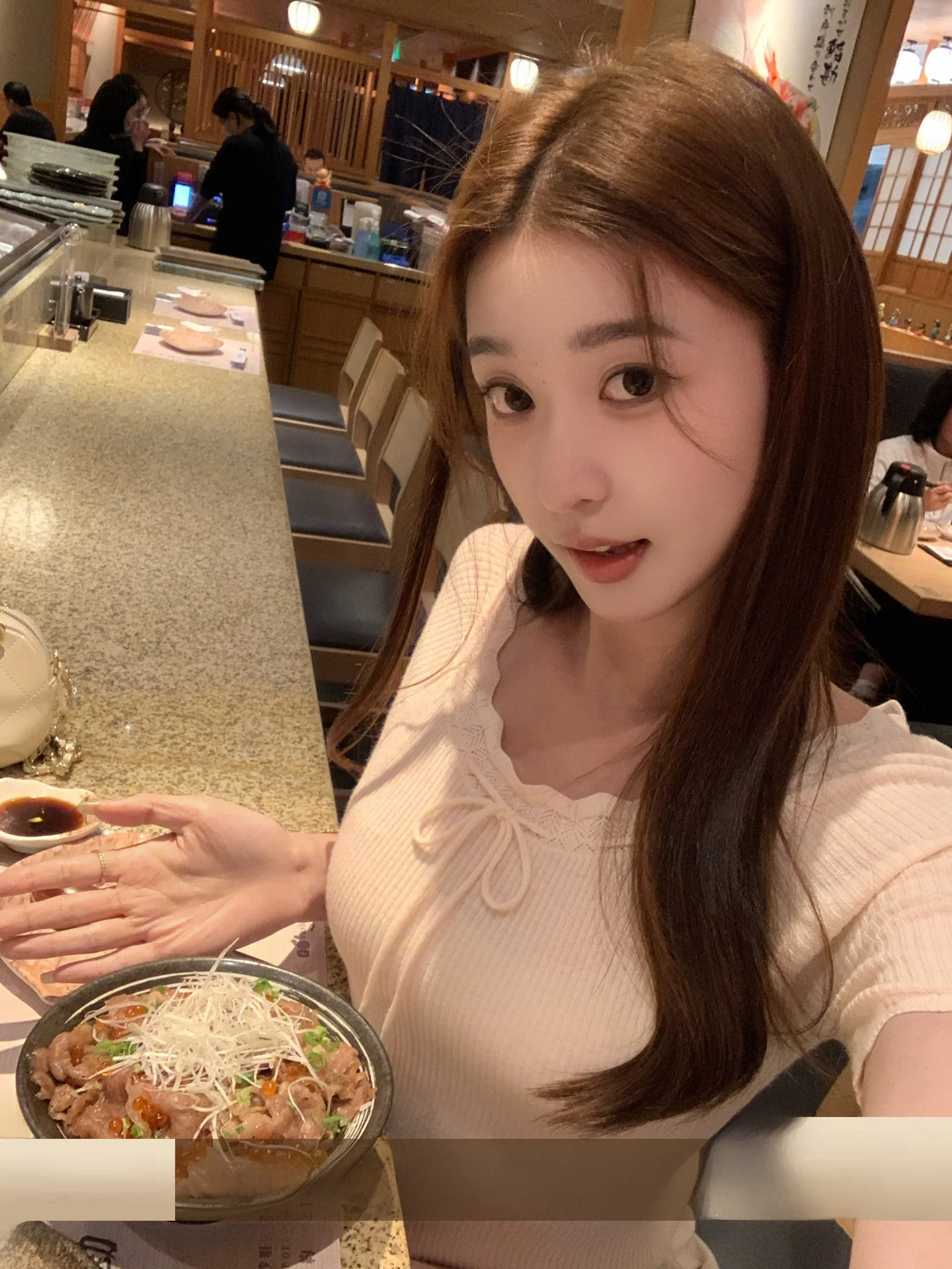 Cchen Wool Knitted ort Sve irt Women's Faionable Slim Fit Casual Top Soft Knitwear Spring Summer 2026
Cchen Wool Knitted ort Sve irt Women's Faionable Slim Fit Casual Top Soft Knitwear Spring Summer 2026