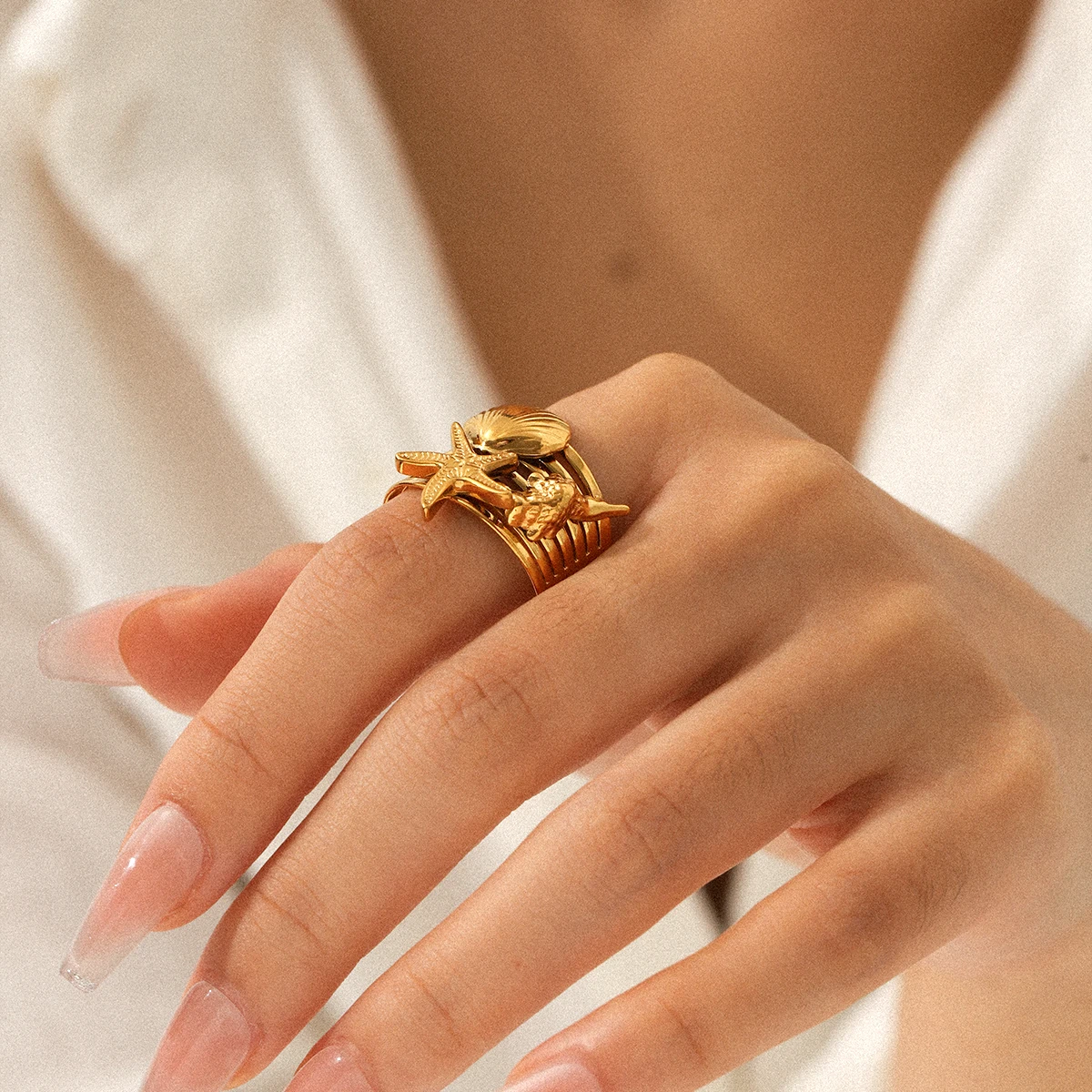 Ocean Series 18K Gold Plated Open Ring For Women Starfish Shell Multi Layer Adjustable Finger Jewelry For Daily Wear Gifts
Ocean Series 18K Gold Plated Open Ring For Women Starfish Shell Multi Layer Adjustable Finger Jewelry For Daily Wear Gifts