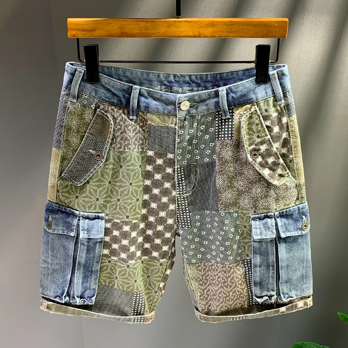 Trendy Brand Men's Loose Straight Leg Jeans Shorts Casual Patchwork Print Workwear Five-Quarter Pants mid Waist High Waist
Trendy Brand Men's Loose Straight Leg Jeans Shorts Casual Patchwork Print Workwear Five-Quarter Pants mid Waist High Waist