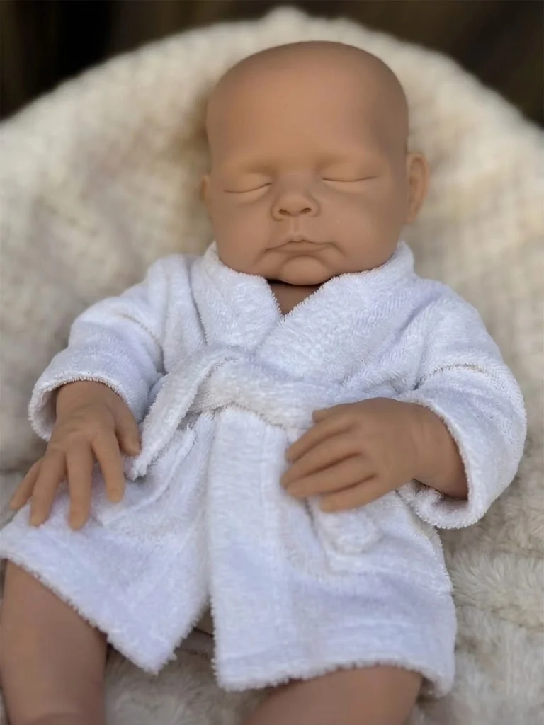 18-дюймовая однотонная силиконовая кукла Bebe Reborn для девочек с неокрашенной кожей, которую можно стирать, силиконовая кукла для новорожденных девочек Corpo De
18-дюймовая однотонная силиконовая кукла Bebe Reborn для девочек с неокрашенной кожей, которую можно стирать, силиконовая кукла для новорожденных девочек Corpo De