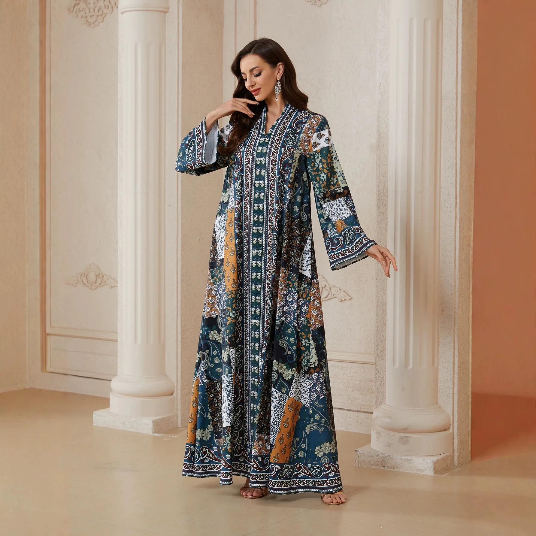 Turkish Middle Eastern Muslim Women's Printed Dress with Rhinestone Decoration Elegant Evening Party Gown Africa Clothing
Turkish Middle Eastern Muslim Women's Printed Dress with Rhinestone Decoration Elegant Evening Party Gown Africa Clothing