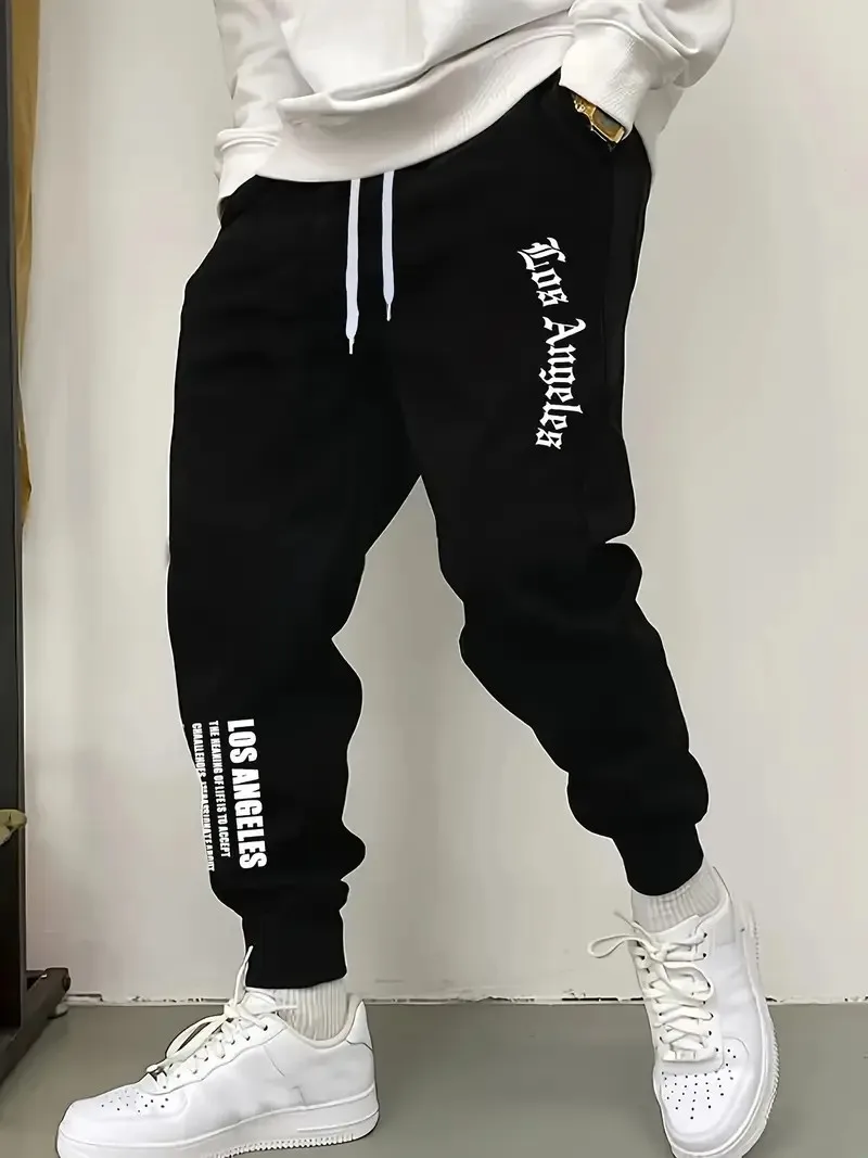 The new men's trousers for Spring and Autumn 2025 are casual and fashionable featuring letter prints and a simple outdoor style
The new men's trousers for Spring and Autumn 2025 are casual and fashionable featuring letter prints and a simple outdoor style