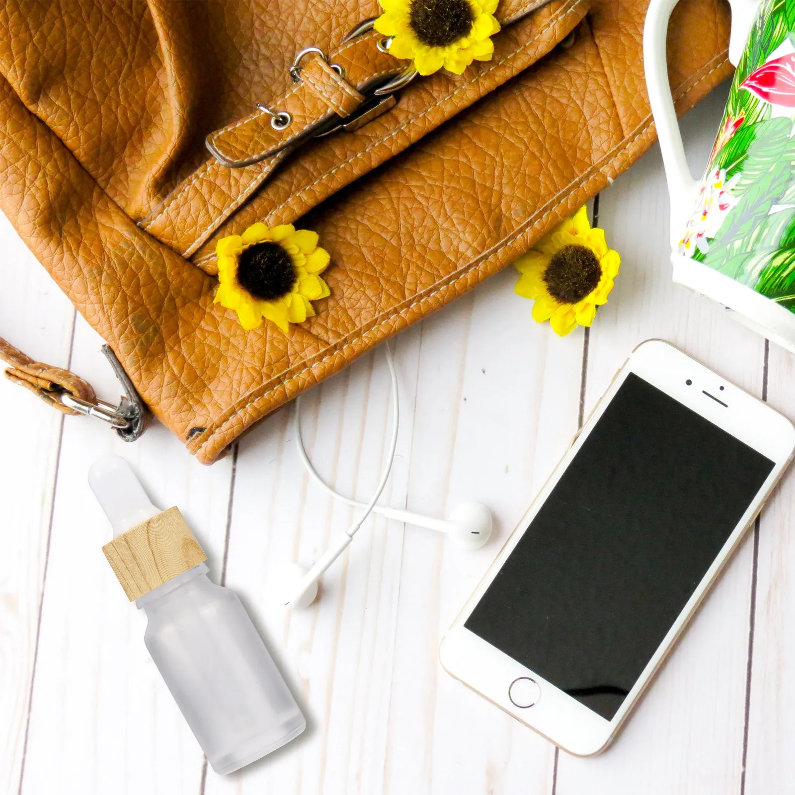 Набор из 4 мини-флаконов для эфирных масел: стеклянные, с пипеткой, многоразовые, портативные, для путешествий, контейнеры для розлива
Набор из 4 мини-флаконов для эфирных масел: стеклянные, с пипеткой, многоразовые, портативные, для путешествий, контейнеры для розлива