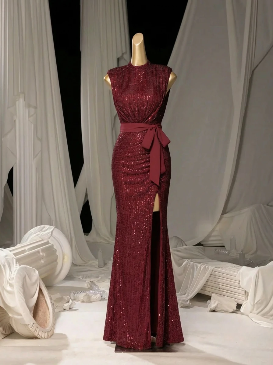 French Elegant Fashion Long Evening Gown Women's Round Neck Sleeveless Sequined Front-slit Dress Chic Luxurious Party Ball Gown
French Elegant Fashion Long Evening Gown Women's Round Neck Sleeveless Sequined Front-slit Dress Chic Luxurious Party Ball Gown