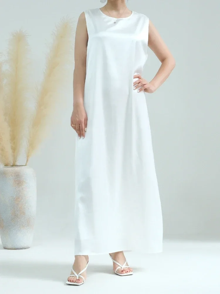 White Satin Under Abaya Sleeveless Slip Inner Dress Muslim All-match Inside Robe Abayas for Women Dubai Turkey Islamic Kaftan
White Satin Under Abaya Sleeveless Slip Inner Dress Muslim All-match Inside Robe Abayas for Women Dubai Turkey Islamic Kaftan