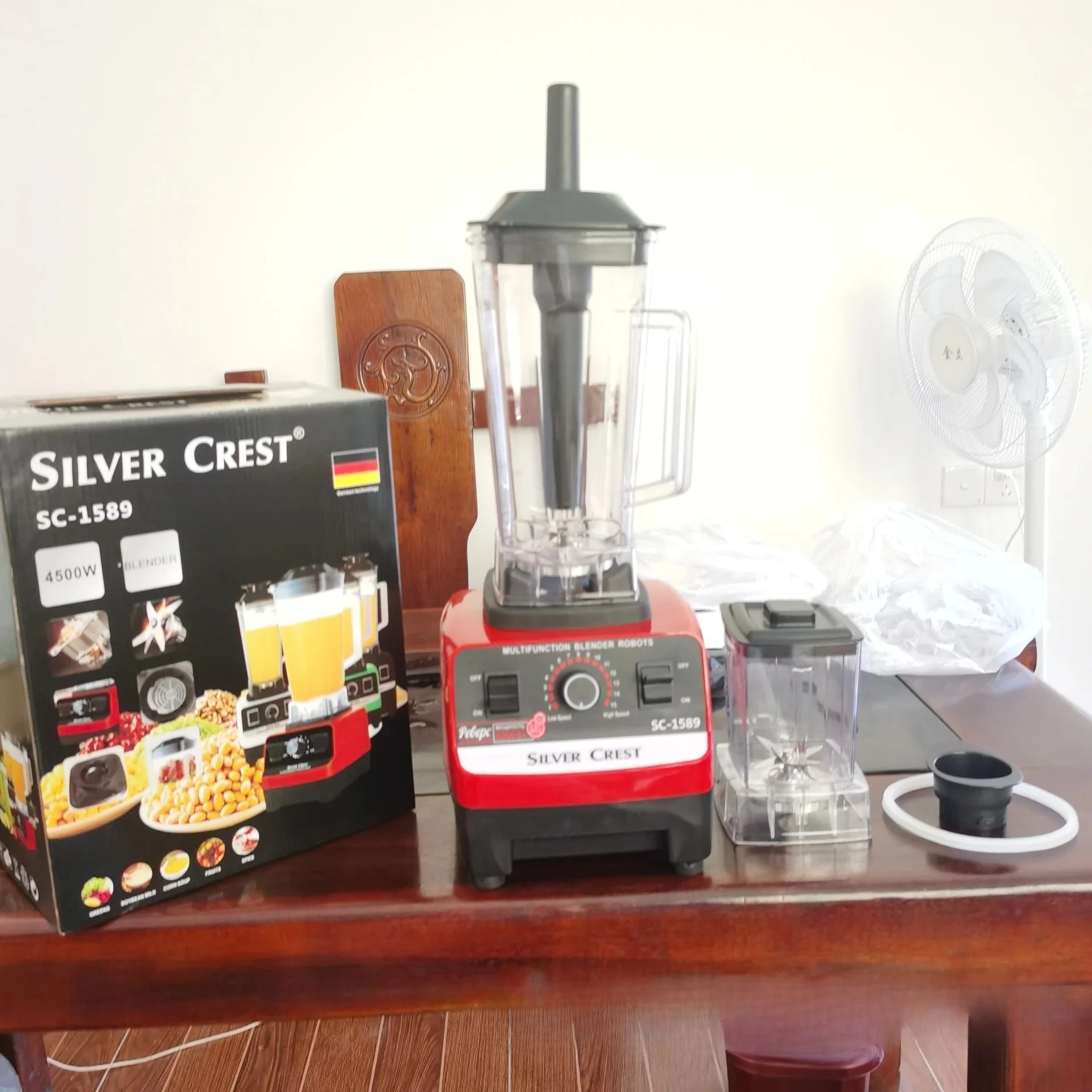 4500W Commercial Blender with Dual Cups Juicer Grinder High-Speed Smoothie Maker Food Processor
4500W Commercial Blender with Dual Cups Juicer Grinder High-Speed Smoothie Maker Food Processor