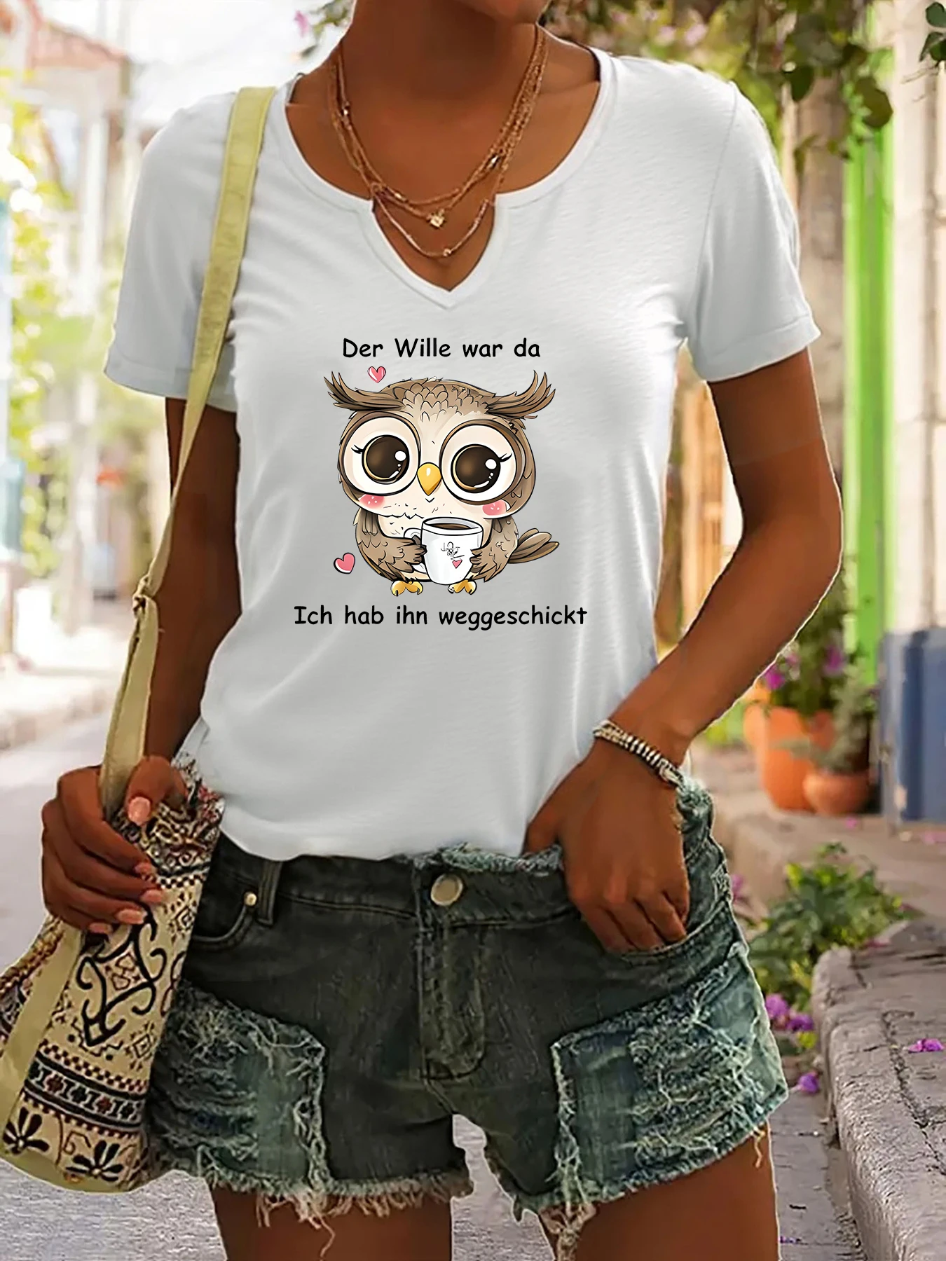 Женская футболка с V-образным вырезом и милым рисунком совы, футболка с забавной немецкой надписью «Der Wille War Da», повседневный модный топ с короткими рукавами
Женская футболка с V-образным вырезом и милым рисунком совы, футболка с забавной немецкой надписью «Der Wille War Da», повседневный модный топ с короткими рукавами