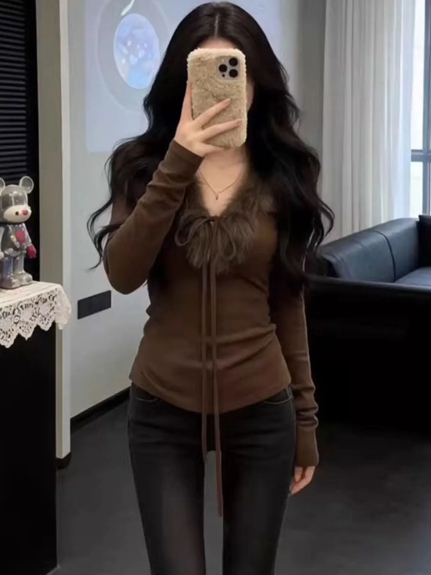 plus Size Women's Long Sleeve V-Neck Splice T-Shirt Furry Design Casual Slimming Top Spring Autumn Versatile Comfortable Knitted
plus Size Women's Long Sleeve V-Neck Splice T-Shirt Furry Design Casual Slimming Top Spring Autumn Versatile Comfortable Knitted