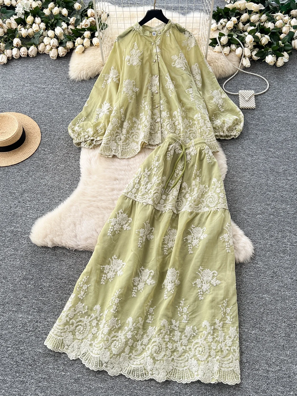 Ele Embroidered Heavy Work Lantern Sve irt And High Waist Long Skirt Set for Women Autumn Faion Ensemble
Ele Embroidered Heavy Work Lantern Sve irt And High Waist Long Skirt Set for Women Autumn Faion Ensemble