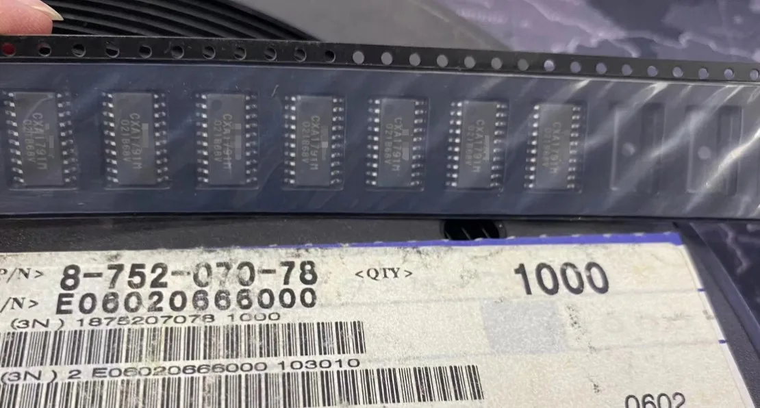 CXA1821M (5pcs) Electronic components
CXA1821M (5pcs) Electronic components