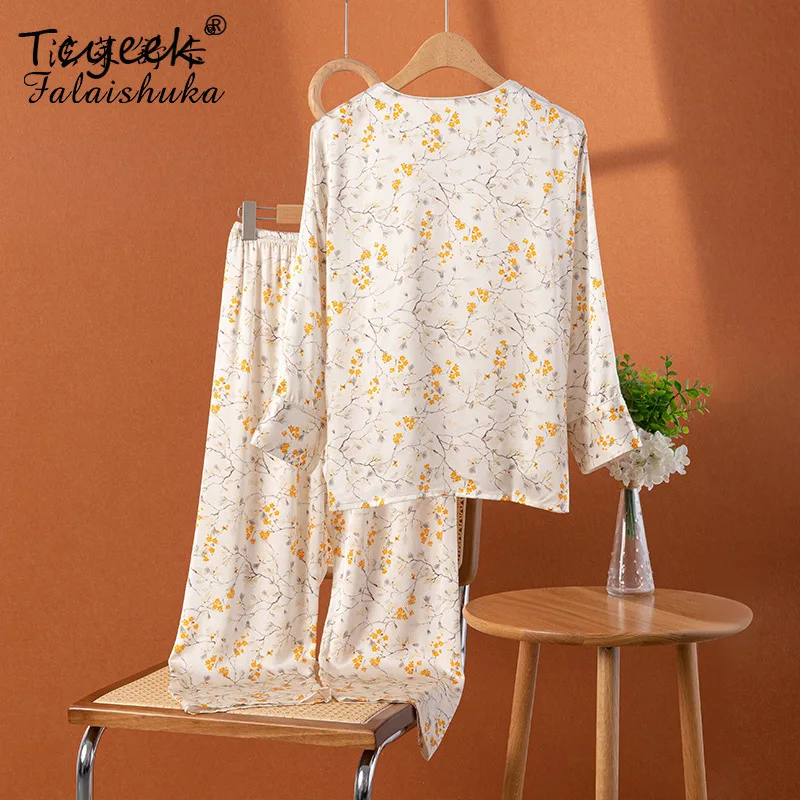 Tcyeek, 100%Real Silk Pajama Set, Women Long Sleeve Pants, Floral Print Comfortable Silky Homewear, 2024 Summer Fall S45091QM
Tcyeek, 100%Real Silk Pajama Set, Women Long Sleeve Pants, Floral Print Comfortable Silky Homewear, 2024 Summer Fall S45091QM