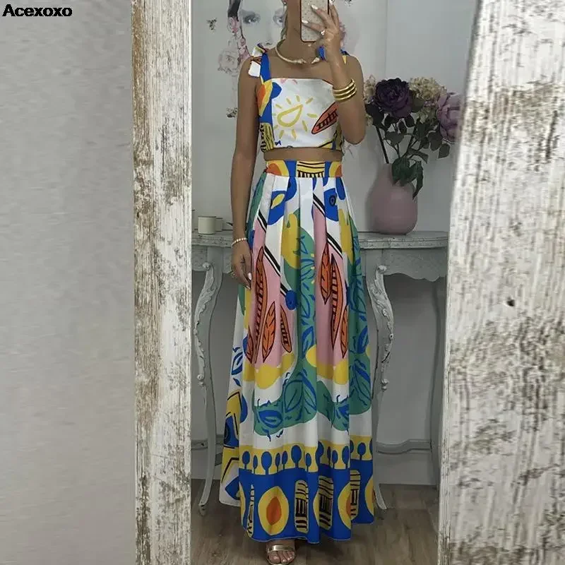 2023 summer new women's fashion casual print loose halter top with chest skirt set
2023 summer new women's fashion casual print loose halter top with chest skirt set