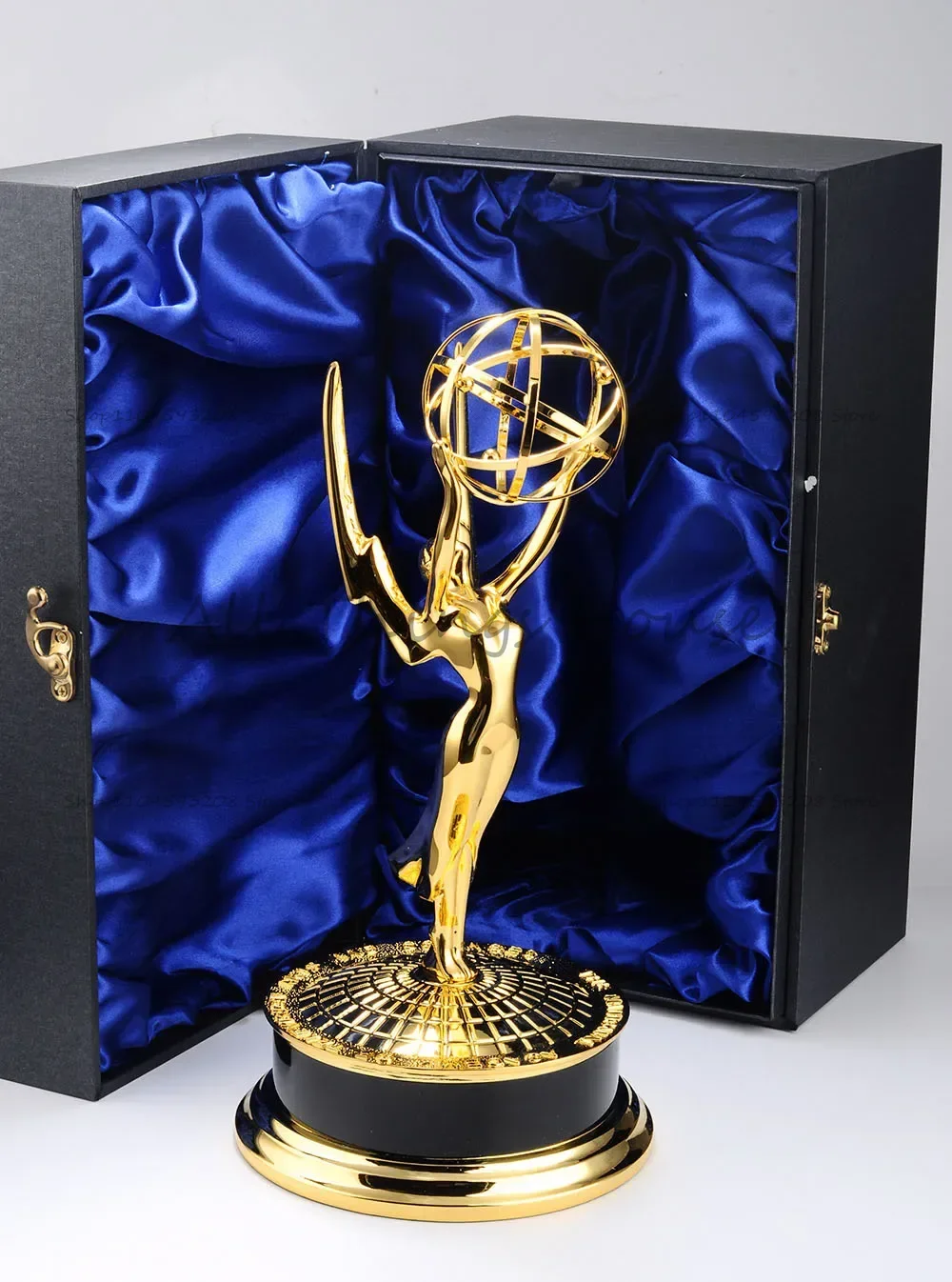 Creative Alloy Trophy Metal Seat Customized Emmy Award Competition Trophy Enterprise Award Trophy
Creative Alloy Trophy Metal Seat Customized Emmy Award Competition Trophy Enterprise Award Trophy