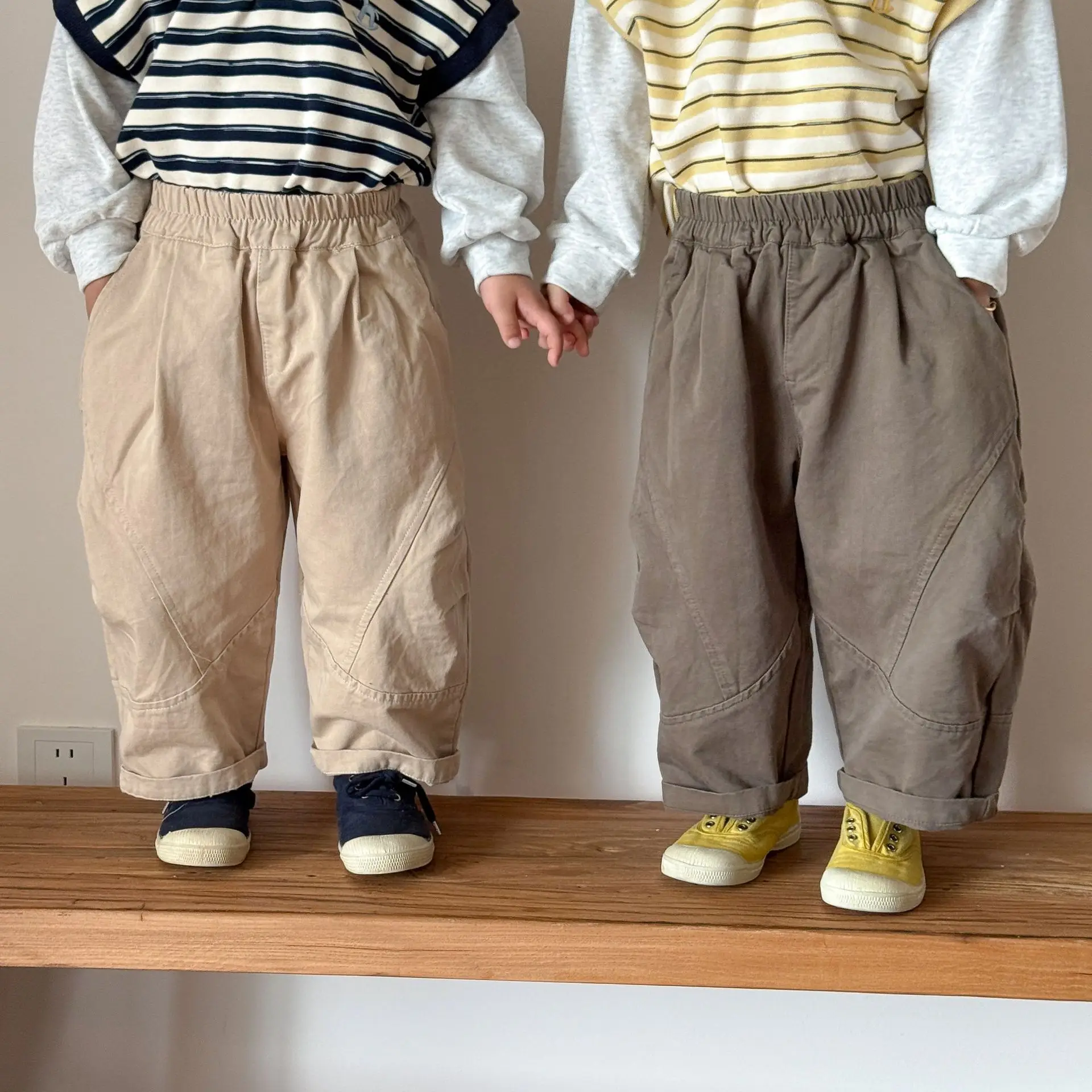 2026 Autumn New Children Loose Trousers Solid Boys Casual Pants Kids Girls Versatile Harem Pants Toddler Clothes
2026 Autumn New Children Loose Trousers Solid Boys Casual Pants Kids Girls Versatile Harem Pants Toddler Clothes