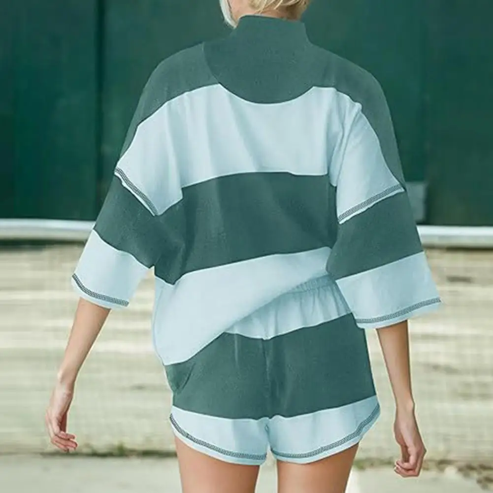 2025 Summer Short Pant Sets Women Striped Print Long Sleeve Shirts Shorts Two Piece Set Casual Loose Lady Pants Suits
2025 Summer Short Pant Sets Women Striped Print Long Sleeve Shirts Shorts Two Piece Set Casual Loose Lady Pants Suits