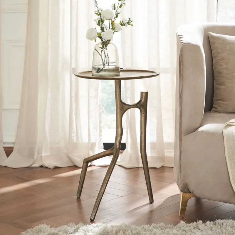 Internet celebrity antique retro forging solid stainless steel edge few American personality living room home forging sofa edge
Internet celebrity antique retro forging solid stainless steel edge few American personality living room home forging sofa edge