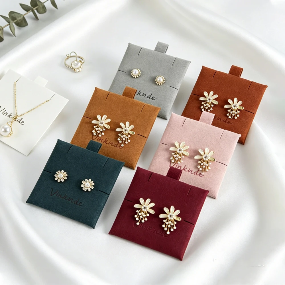 Custom Logo Microfiber Jewelry Display Cards Handmade DIY Storage Accessories Pads Cards for Necklace Earring Hairpin Pendants
Custom Logo Microfiber Jewelry Display Cards Handmade DIY Storage Accessories Pads Cards for Necklace Earring Hairpin Pendants
