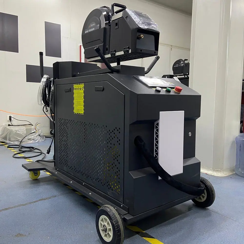 Универсальный портативный лазерный сварочный аппарат с простым управлением
Универсальный портативный лазерный сварочный аппарат с простым управлением