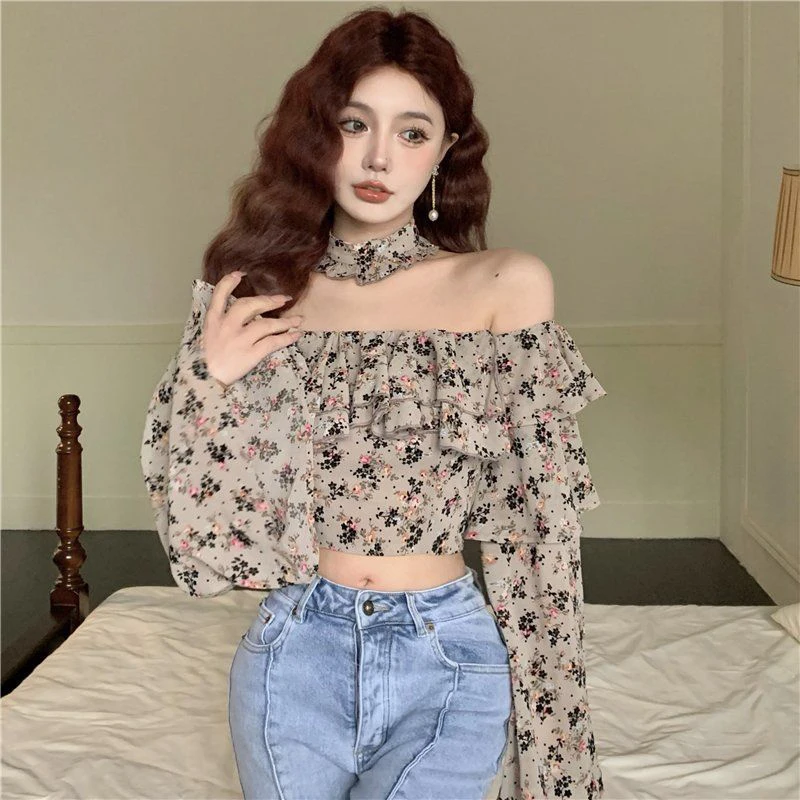 Retro Ruffle Floral Women Shirts Spring New Slash Neck Casual Chiffon Shirt Korean Elegant Patchwork Slim Ladies Cropped Tops
Retro Ruffle Floral Women Shirts Spring New Slash Neck Casual Chiffon Shirt Korean Elegant Patchwork Slim Ladies Cropped Tops
